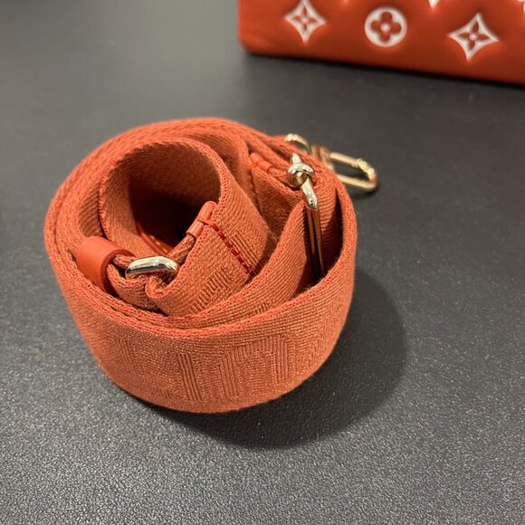 Louis Vuitton Coussin Leather Handbag Brick/White (JB1103) - Picture 3 of 10